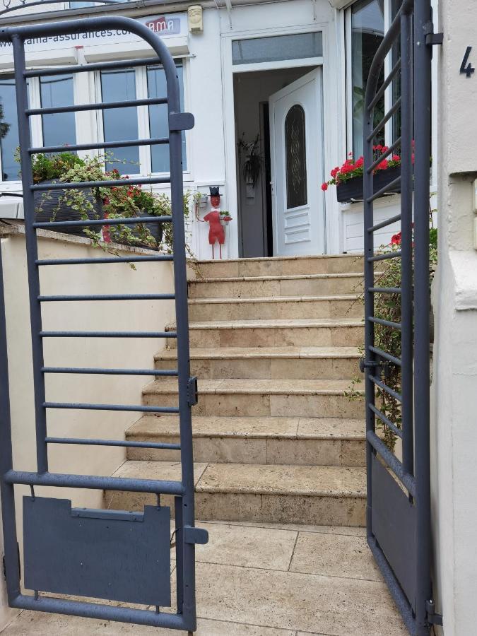 Les Pingouins De La Marne Panzió Le Perreux-Sur-Marne Kültér fotó